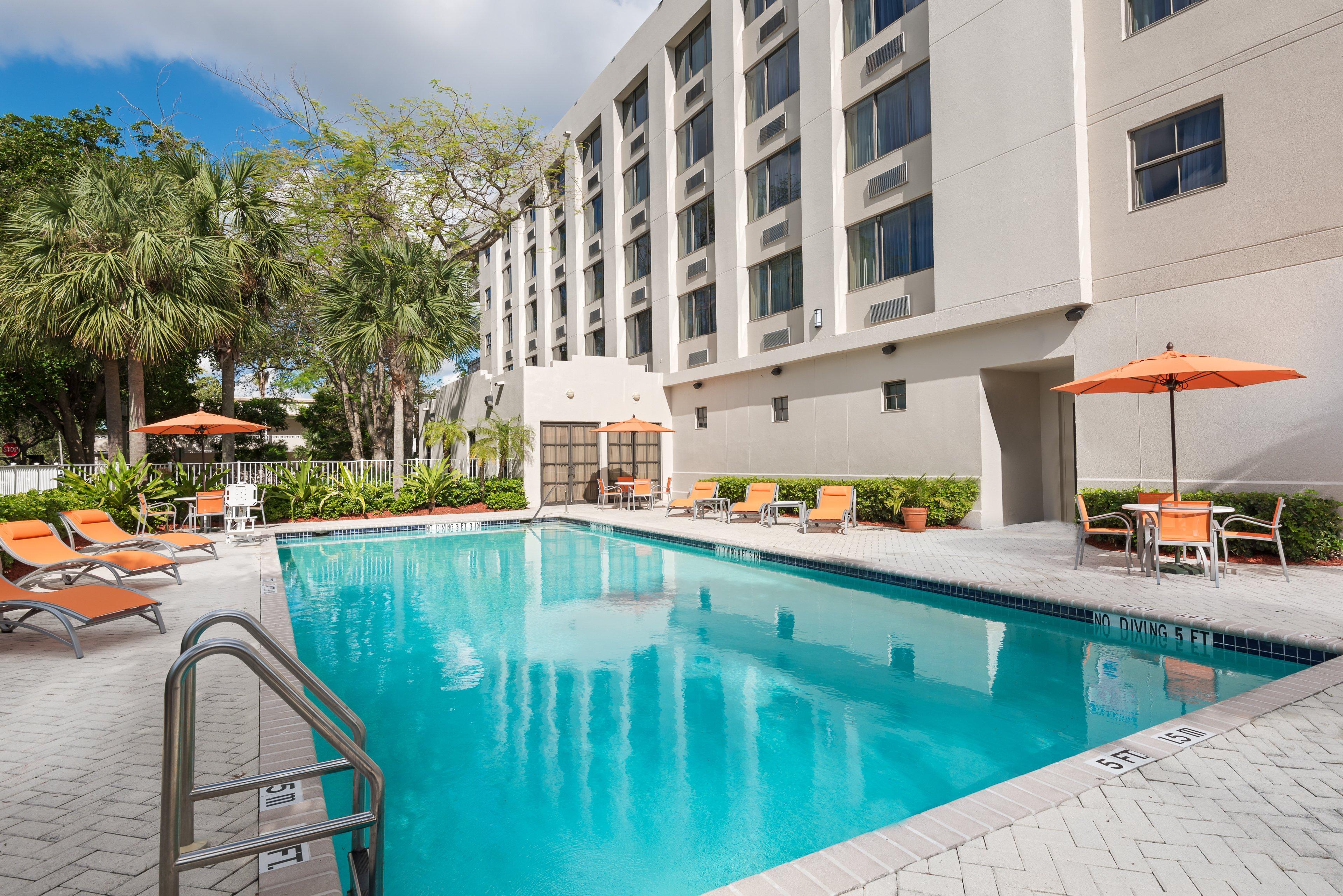 Holiday Inn Express Hotel & Suites Ft. Lauderdale-Plantation By Ihg Exterior photo
