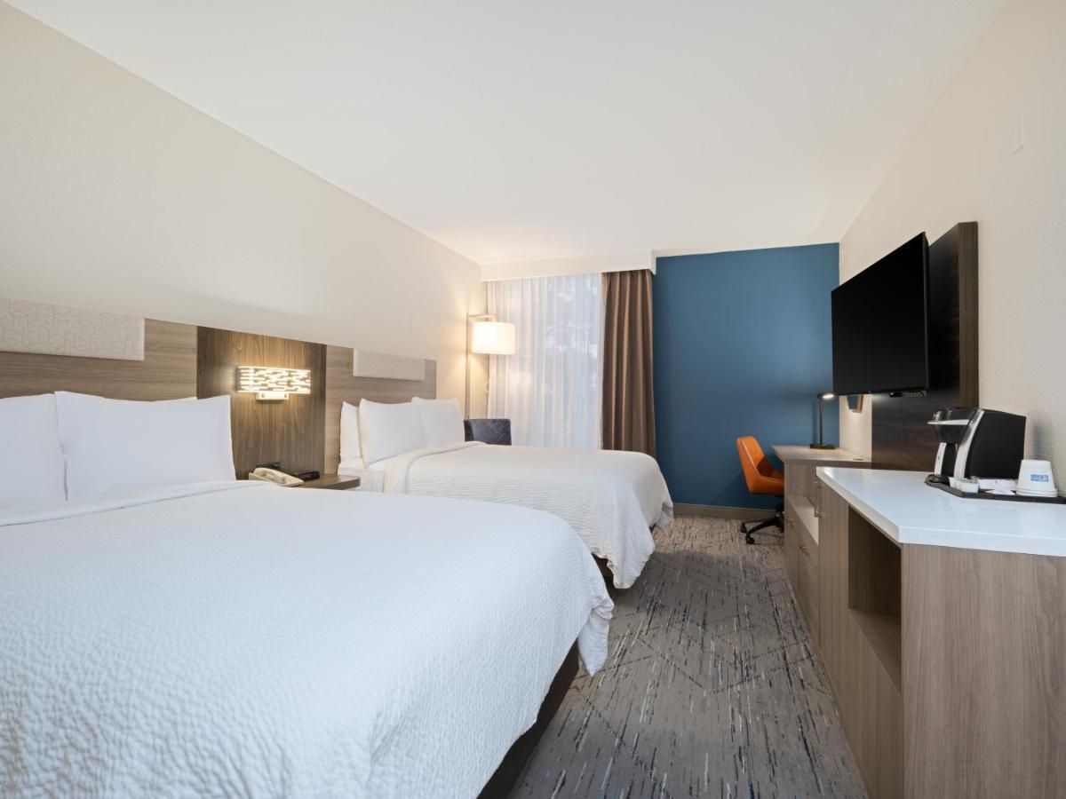 Holiday Inn Express Hotel & Suites Ft. Lauderdale-Plantation By Ihg Exterior photo