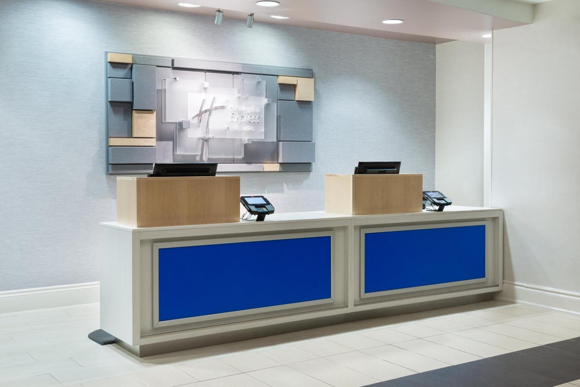 Holiday Inn Express Hotel & Suites Ft. Lauderdale-Plantation By Ihg Exterior photo