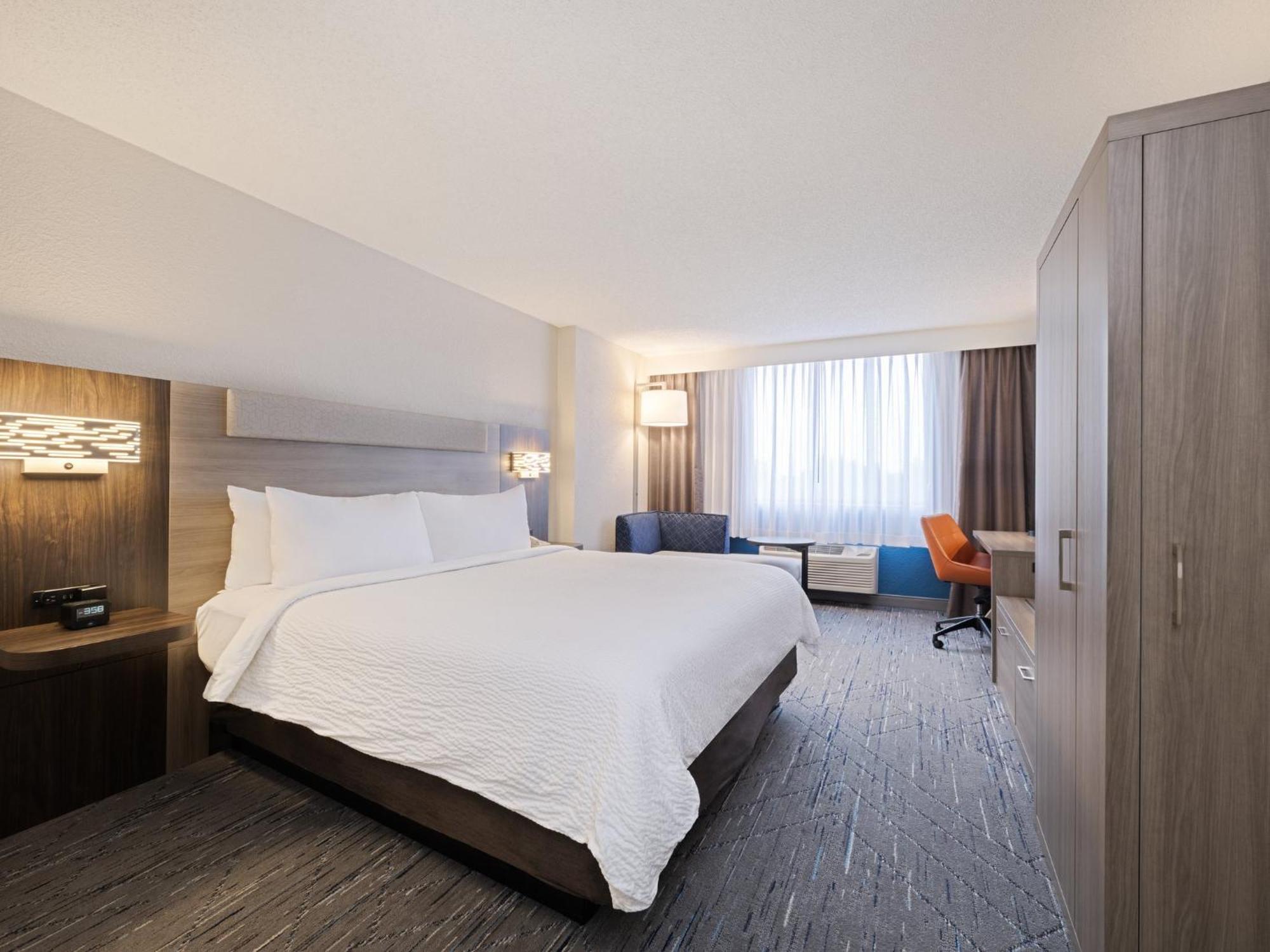Holiday Inn Express Hotel & Suites Ft. Lauderdale-Plantation By Ihg Exterior photo