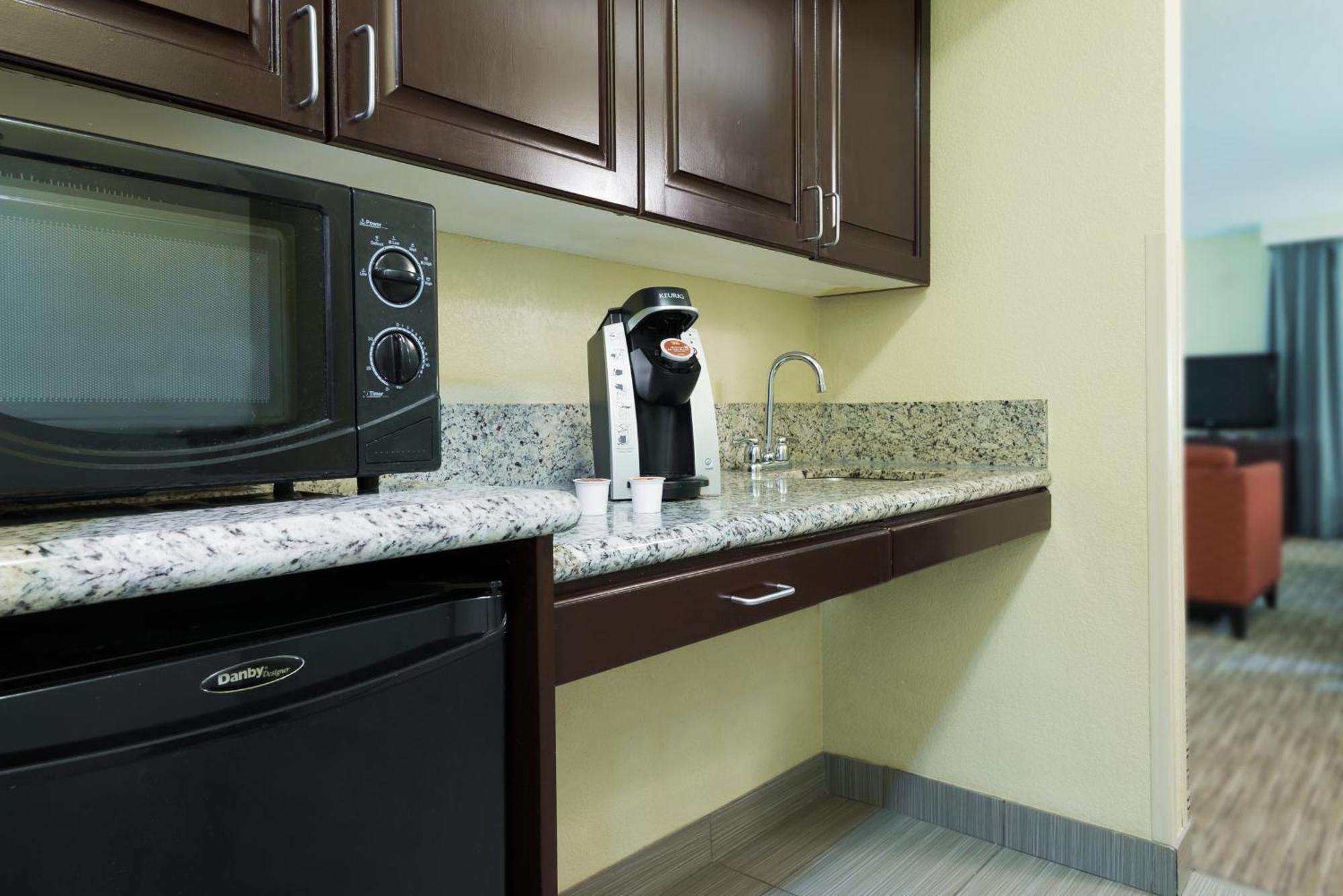 Holiday Inn Express Hotel & Suites Ft. Lauderdale-Plantation By Ihg Exterior photo